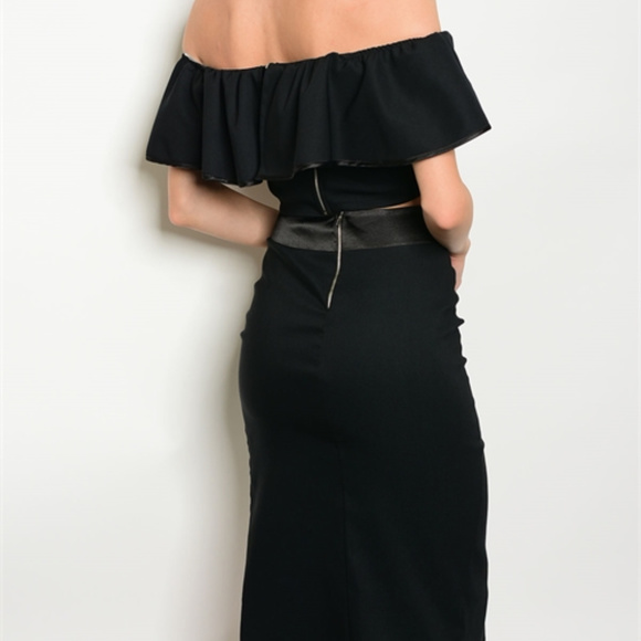 BLACK RUFFLE TOP & SKIRT SET @LAST TWO - Picture 2 of 6